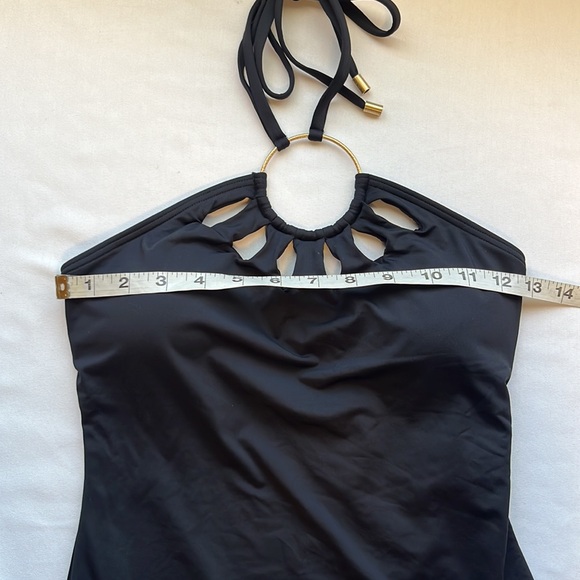 Vince Camuto Logo Ring Cutout
Halter One-Piece Sz 8 - Picture 7 of 9